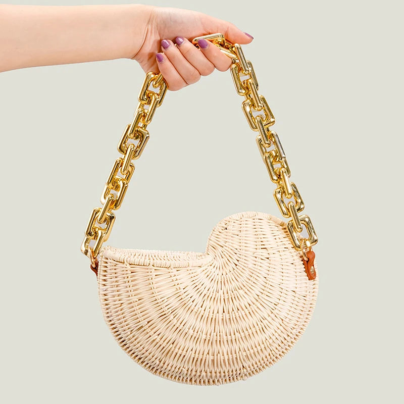 Bolsa Concha de Rattan Luxo